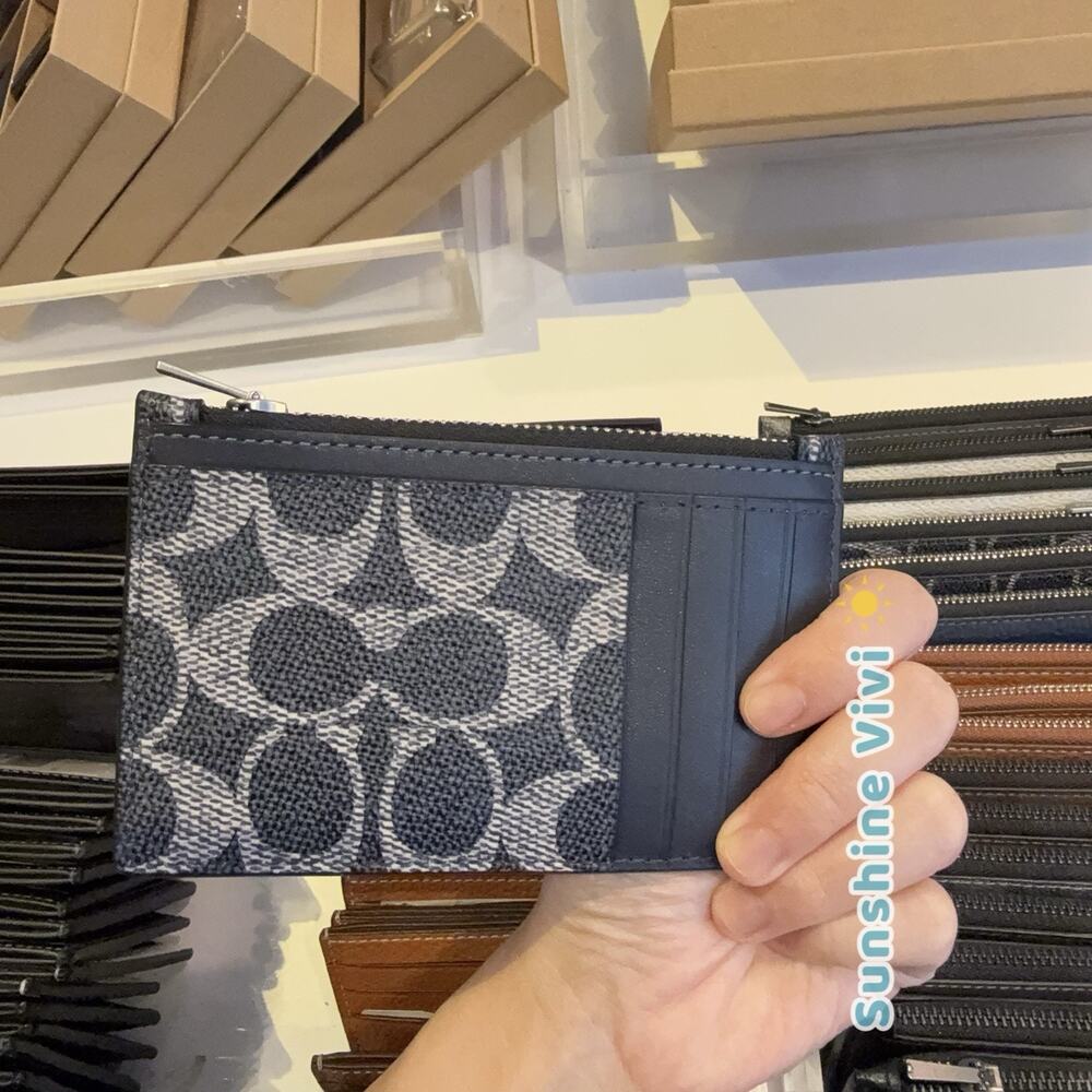 NWT Coach CV764 Zip Card Case Signature Canvas DENIM/CHALK - Picture 2 of 5